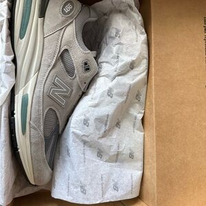 New Balance MiUK 991v2 Dove with Alloy and Silver - Gray